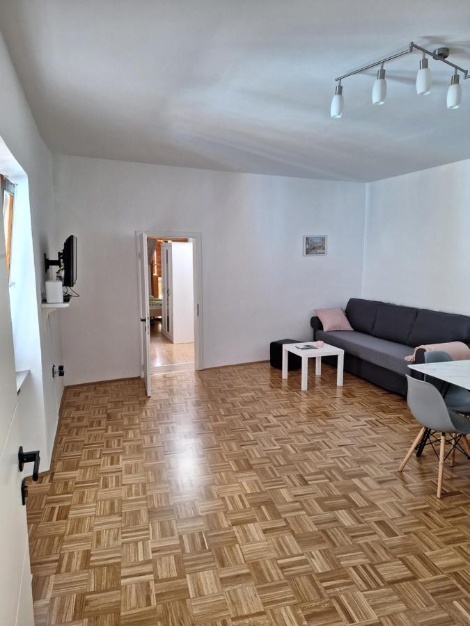 Apartment Kp With Parking Koper Exterior foto